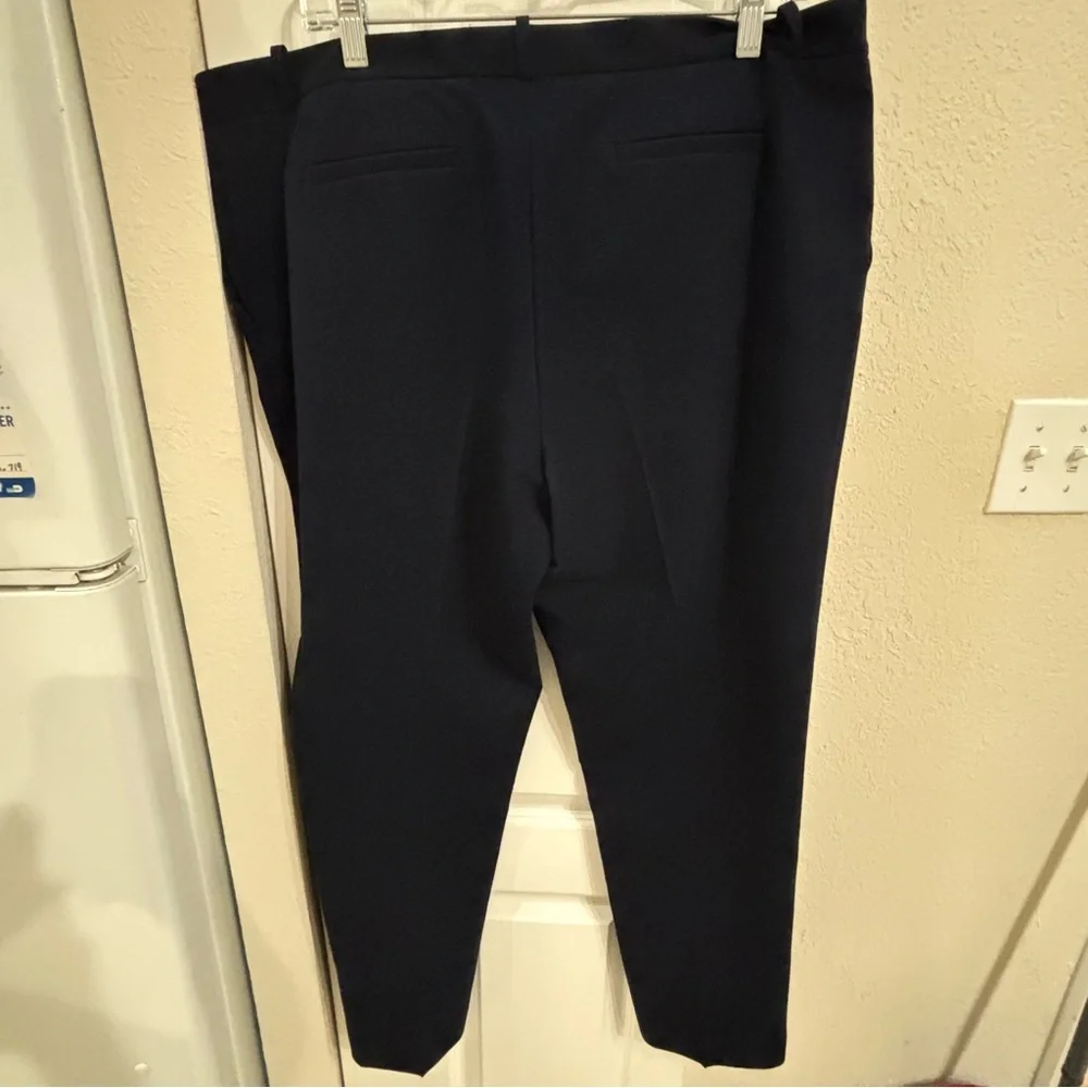 Tommy Hilfiger Women's “Sutton” Navy Ankle Pants